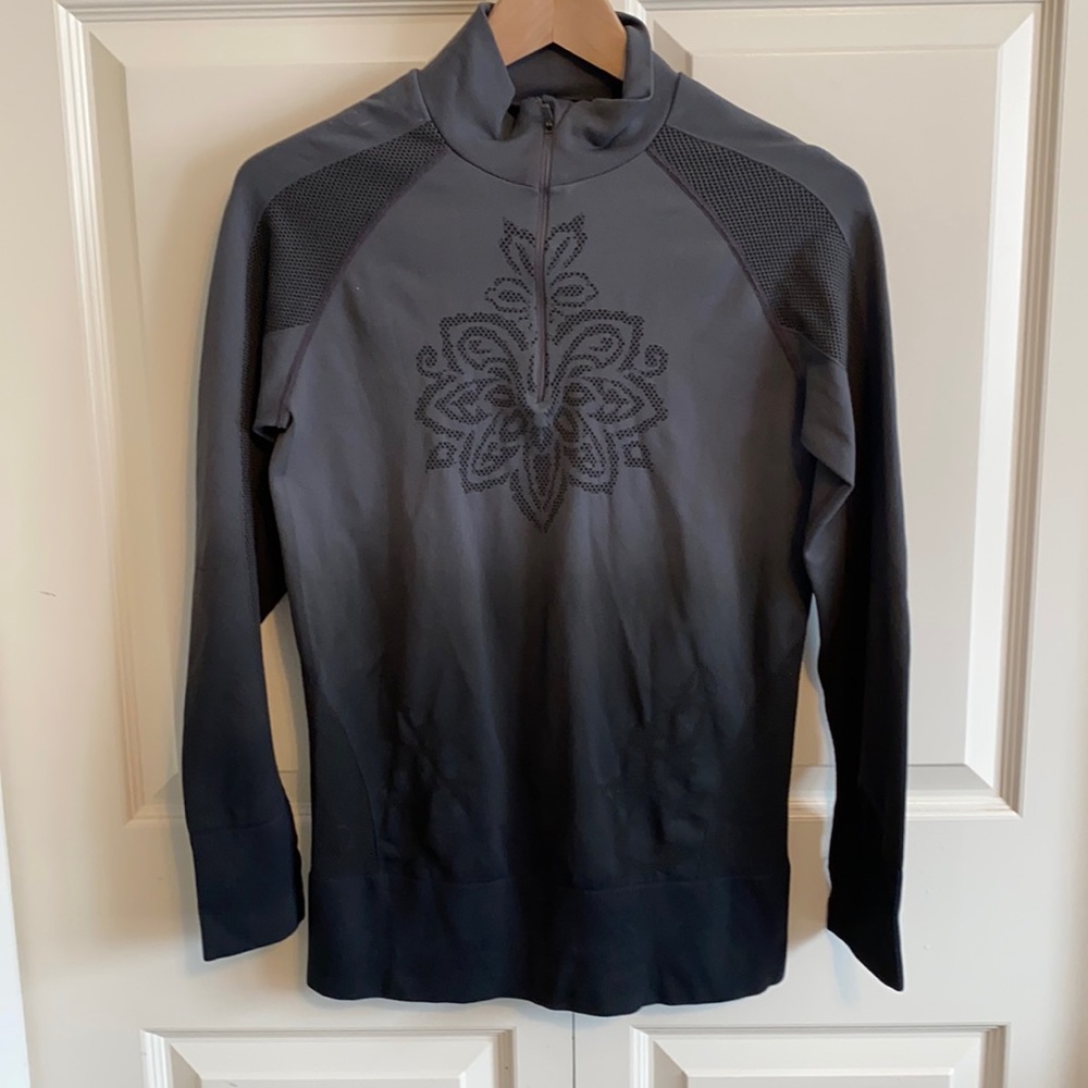 Athleta Gray Performance Ski 1/4 Zip - L
